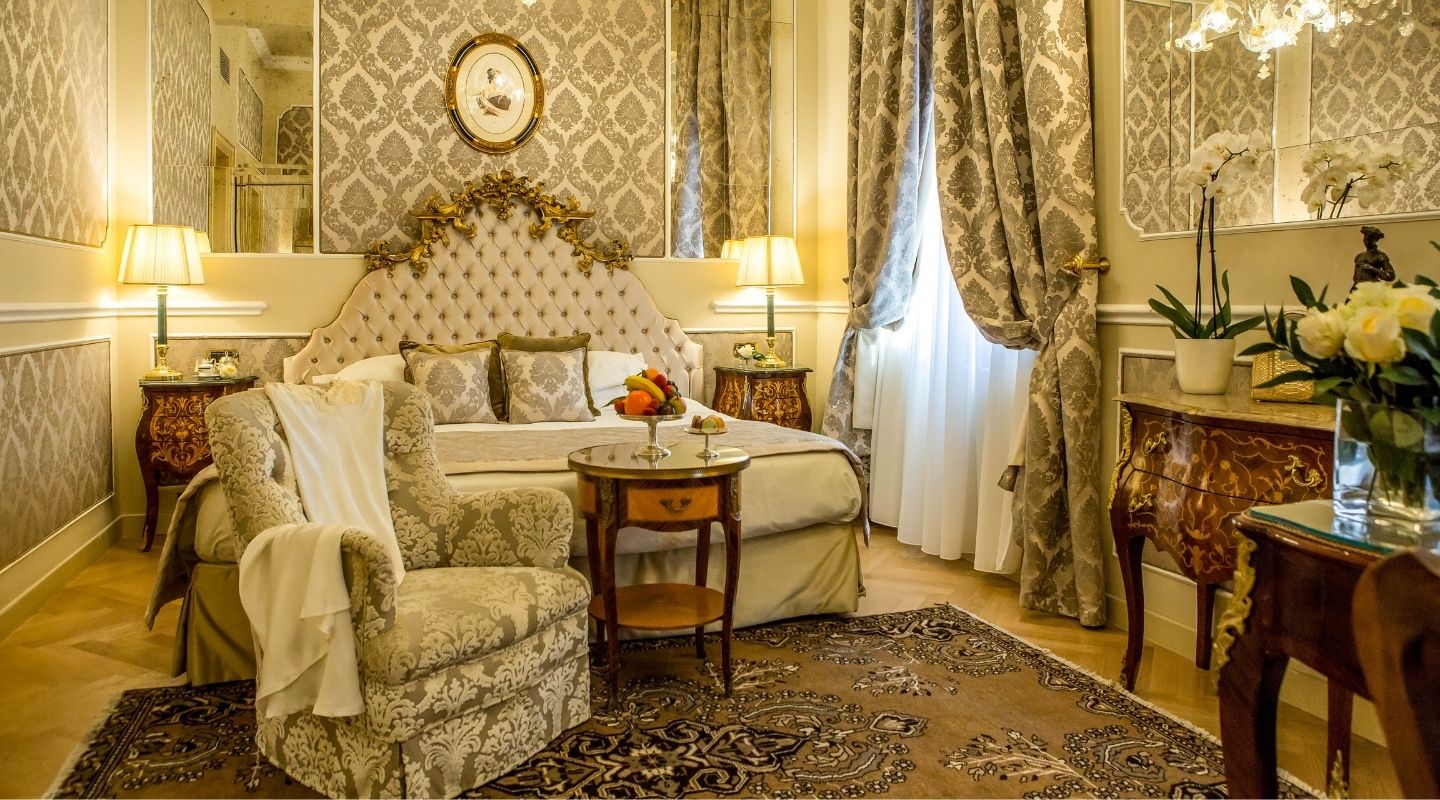Grand Deluxe