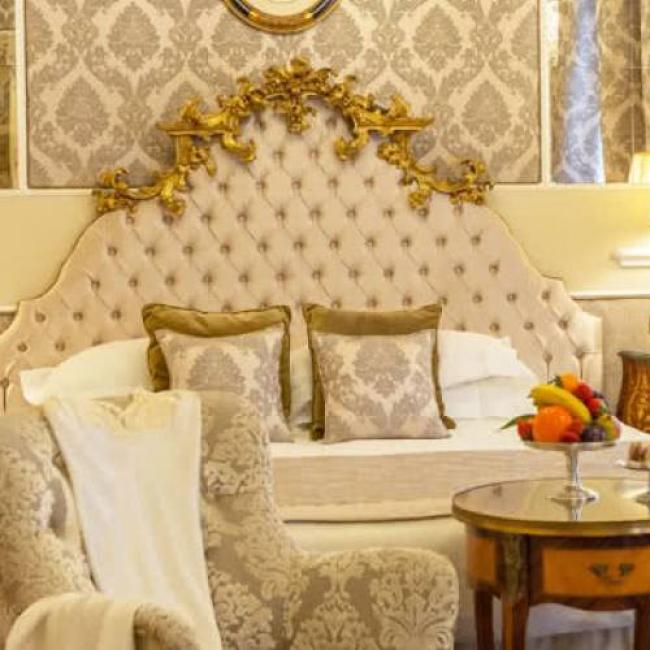 Una notte Deluxe  | A Deluxe night