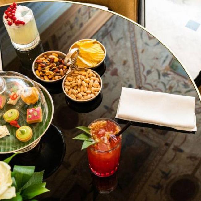 Aperitivo al Café Marinetti | Aperitif at Café Marinetti