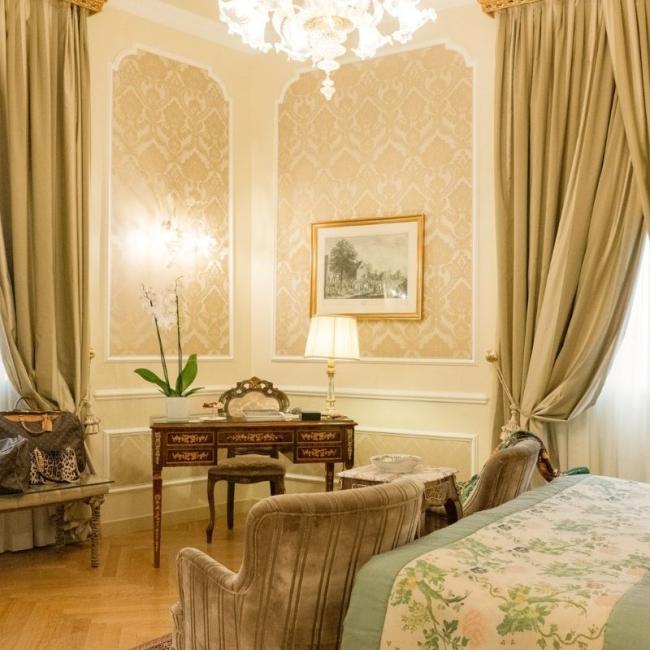 Grand Deluxe
